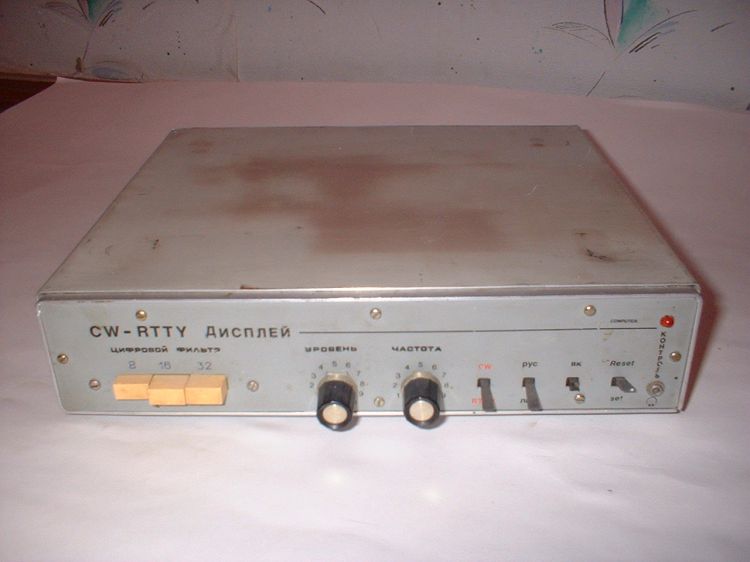   ( ) CW/RTTY &quot;&quot; 1982 .