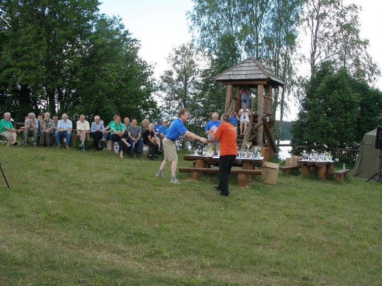 CQ-ES - 2005