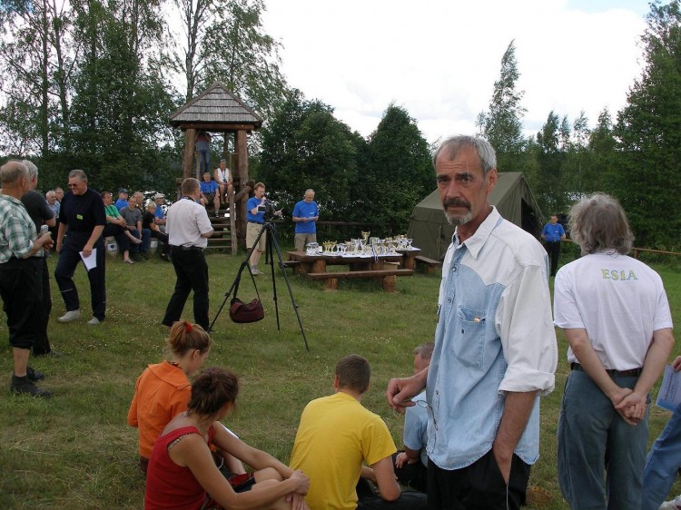 CQ-ES - 2005