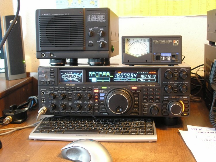 FT-2000