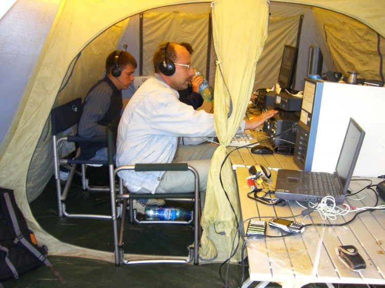     2006