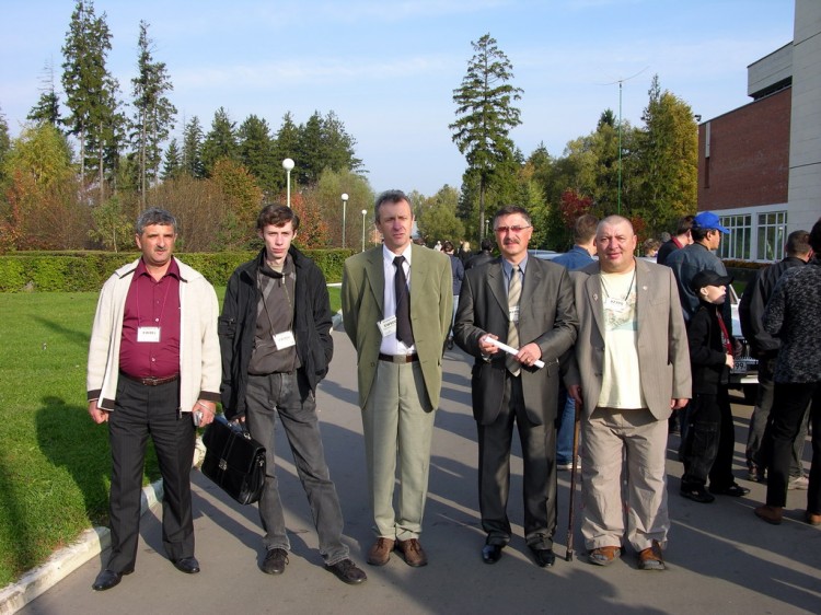 EW8EL, EW8GL, EW8DQ, UA9TO, RZ3DQ (Domodedovo-2006).jpg