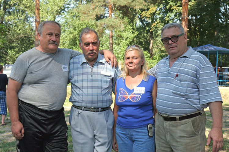     2006 .