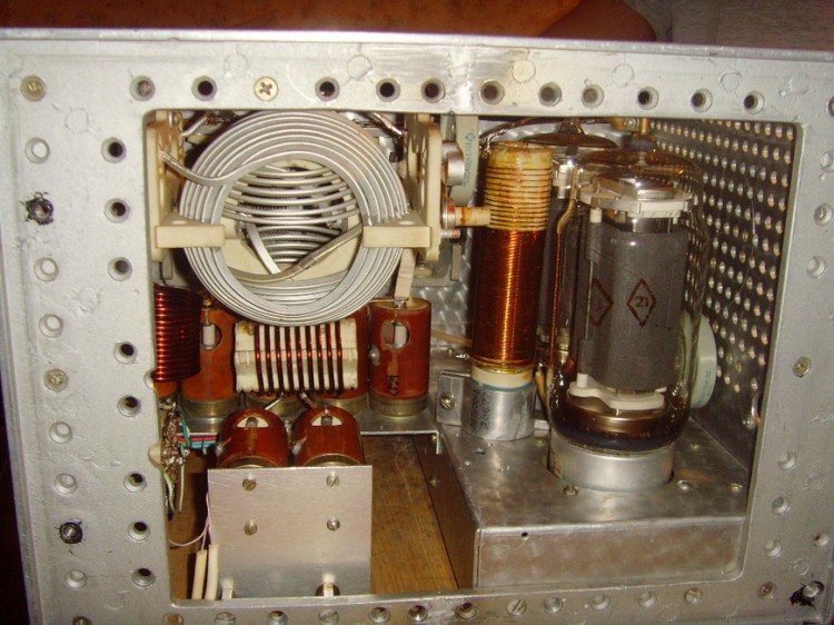 EW1BA 271 Power Amplifier