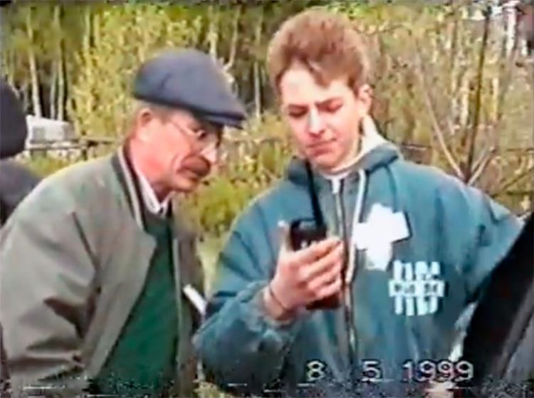   /  . 1999.