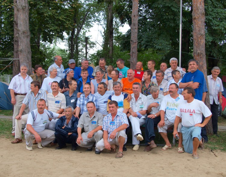     2009