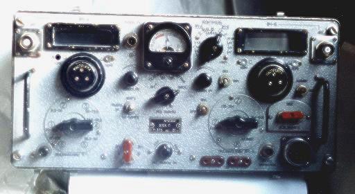 Вид на переднюю панель радиоприемника 'Р-375' (Кайра)